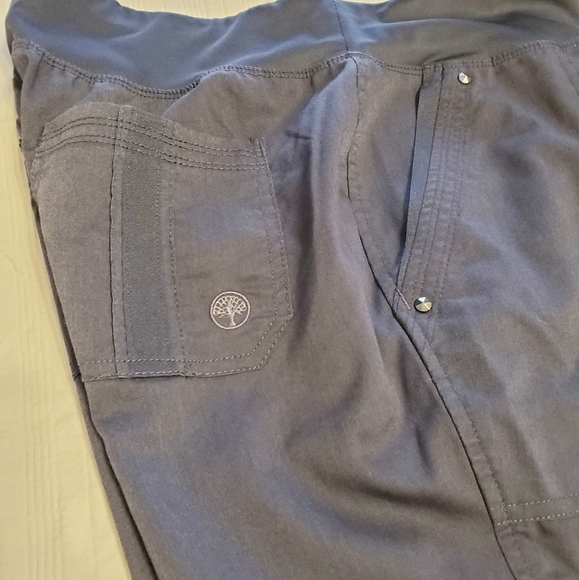 Women's Scrub Pants - Picture 5 of 6